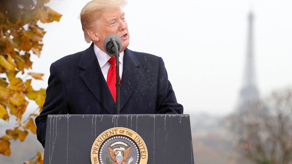 Donald Trump ist einer der hochkarätigen Gäste bei der Wiedereröffnung der Kathedrale Notre-Dame in Paris. (Archivbild) Foto: Jacquelyn Martin/AP/dpa