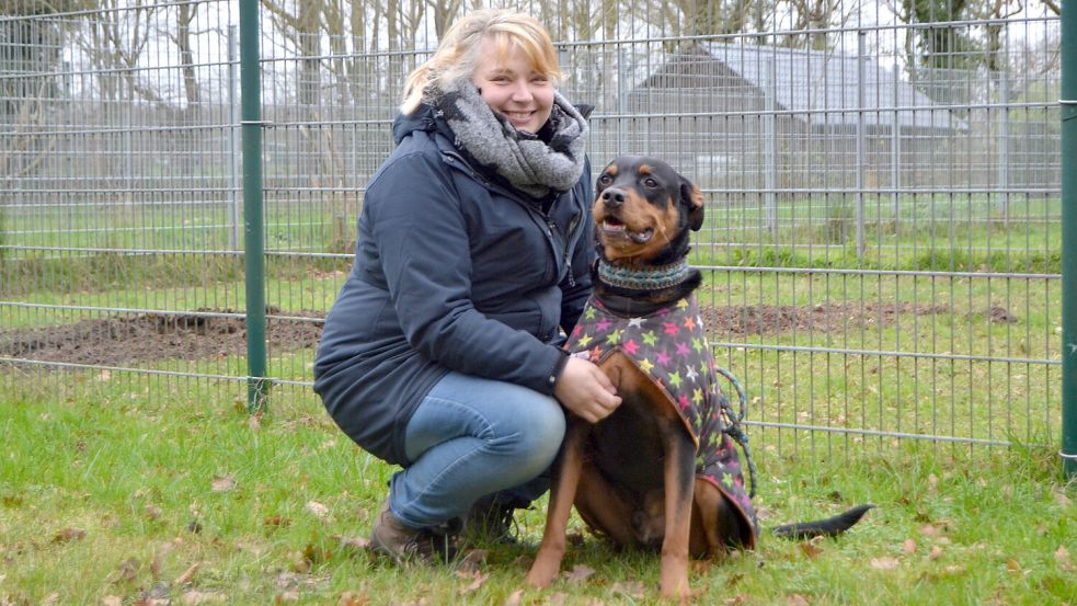 Sabrina Driftmann ist seit drei Monaten Teil des Auricher Tierheimteams. Foto: Eva van Loh