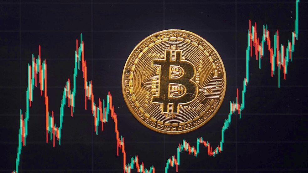 Der Bitcoin kennt zurzeit nur eine Richtung: nach oben. Foto: Fernando Gutierrez-Juarez/dpa