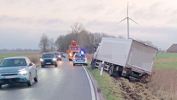 Der havarierte Lastwagen unmittelbar nach dem Unfall am Dienstagmorgen. Foto: privat