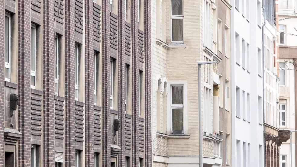 In Großstädten ziehen die Kaufpreise für Wohnungen wieder an. (Symbolbild) Foto: Marco Rauch/dpa