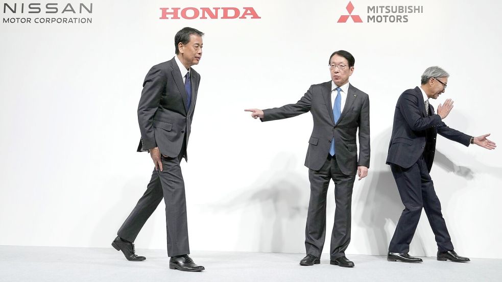 Nissan und Honda führen Fusionsgespräche und wollen Mitsubishi Motors daran beteiligen. Foto: Eugene Hoshiko/AP/dpa