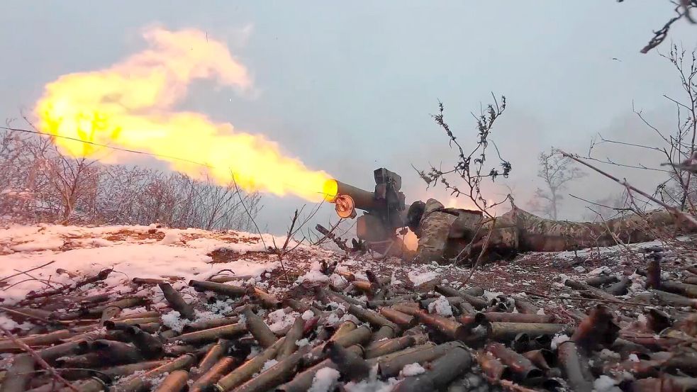 Russische Truppen greifen an. Foto: Uncredited/Russian Defense Ministry Press /AP/dpa