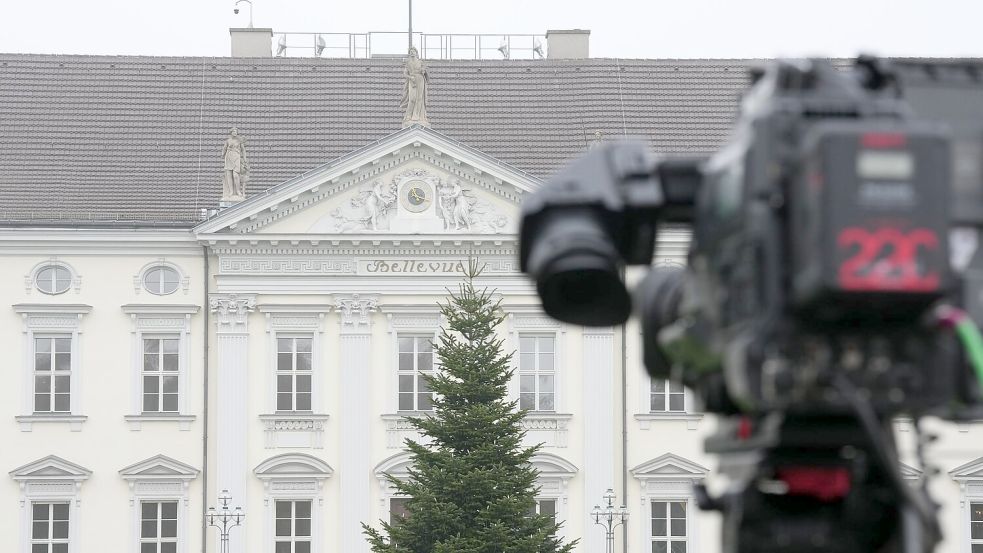 Bundespräsident Steinmeier hat die Auflösung des Bundestags bekannt gegeben. Foto: Sören Stache/dpa