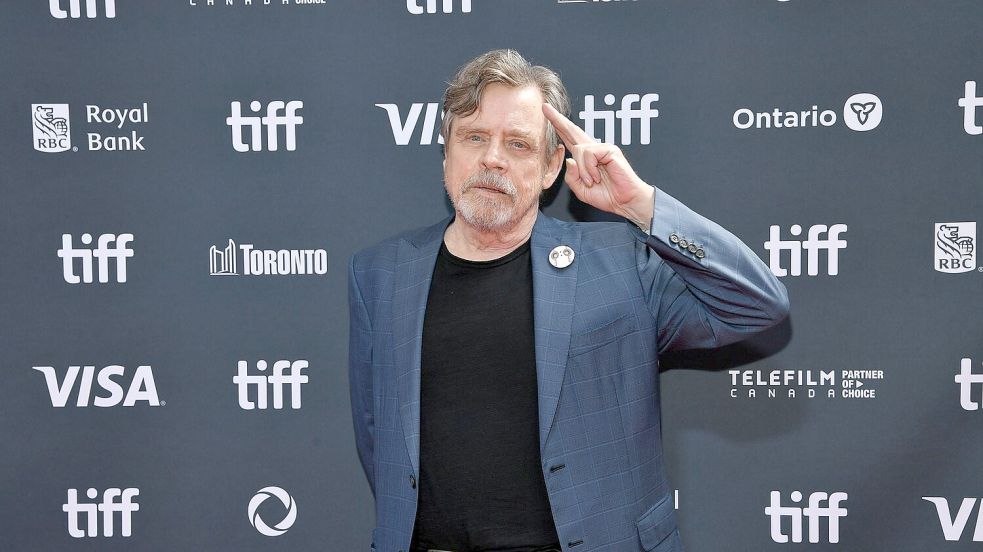 Auch „Star Wars“-Schauspieler Mark Hamill hat sein von Flammen bedrohtes Haus in Malibu verlassen. (Archivbild) Foto: Evan Agostini/Invision/AP/dpa