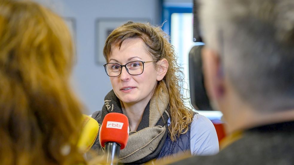 Krisenmanagement ist nötig: Agrarministerin Hanka Mittelstädt berät über das Vorgehen nach dem Ausbruch der Maul- und Klauenseuche. Foto: Patrick Pleul/dpa