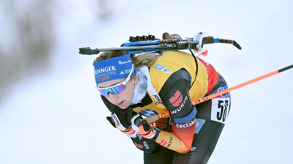 Franziska Preuß holt ihren siebten Podestplatz des Winters. Foto: Sven Hoppe/dpa