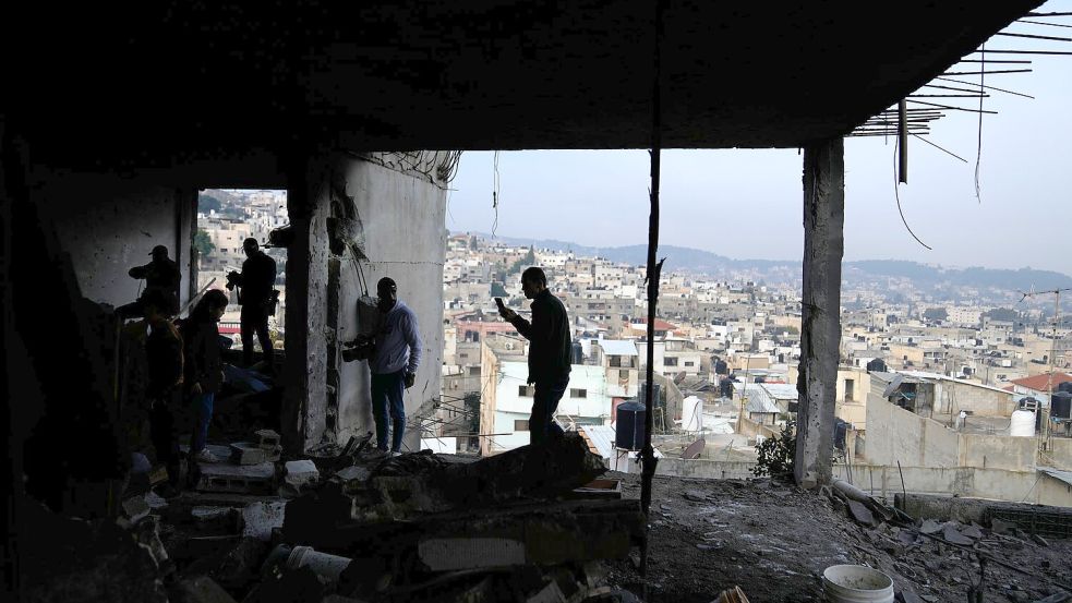 Bei dem israelischen Militäreinsatz im Westjordanland kamen nach palästinensischen Angaben mehrere Menschen ums Leben. Foto: Nasser Nasser/AP/dpa