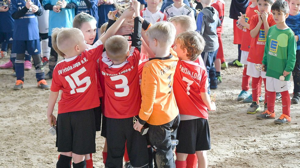 Die Bambini von Frisia Loga holten im vergangenen Jahr den Wintercup in Timmel.Foto: Gerd-Arnold Ubben