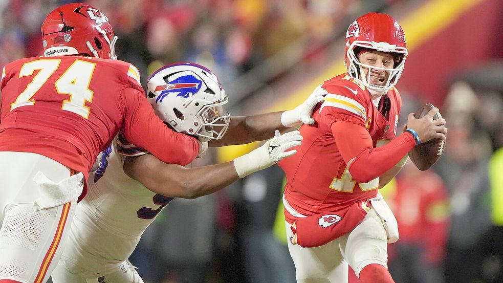 Patrick Mahomes hat die Kansas City Chiefs erneut in den Super Bowl geführt Foto: Charlie Riedel/AP/dpa