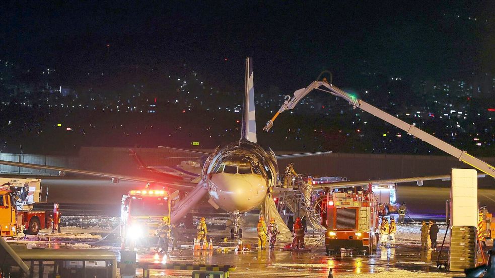 Der Brand ereignete sich am Flughafen der Stadt Busan. Foto: Son Hyung-joo/Yonhap/AP/dpa