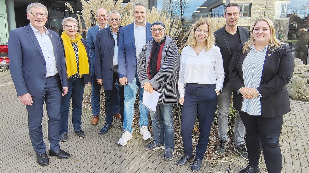 Der neue Pfau-Vorstand mit Horst Feddermann (von links), Dr. Edith Ulferts, Frank Müller, Olaf Meinen, Stephan Zwerg, Jörg Köhler, Sandra Cassens, Dirk Oidtmann und Laura Vorwerk. Foto: Karin Böhmer