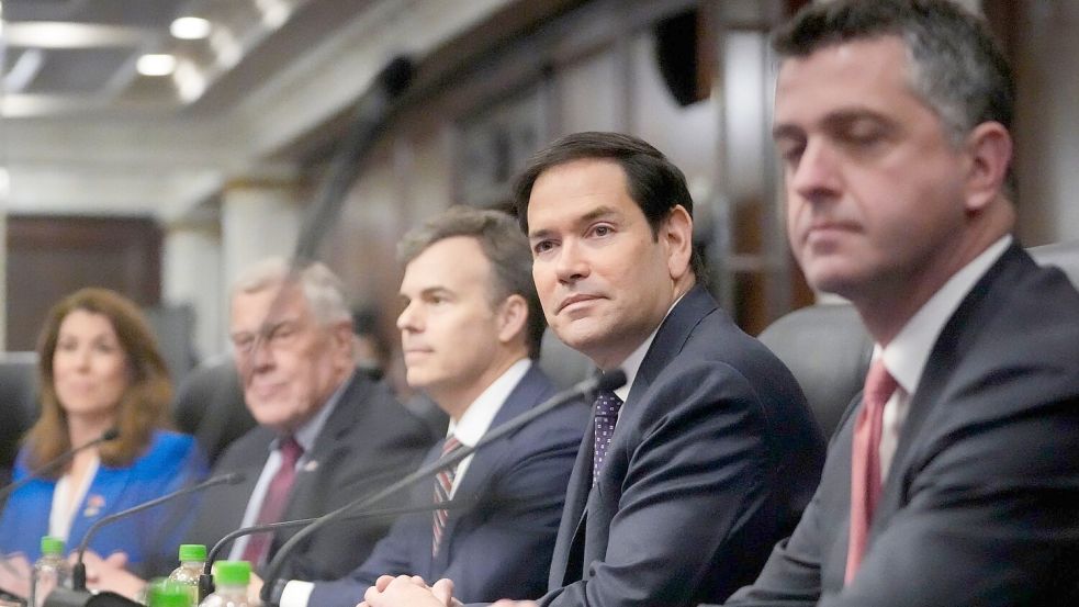 US-Außenminister Rubio hat sich mit Präsident Mulino getroffen. Foto: Mark Schiefelbein/POOL AP/AP/dpa