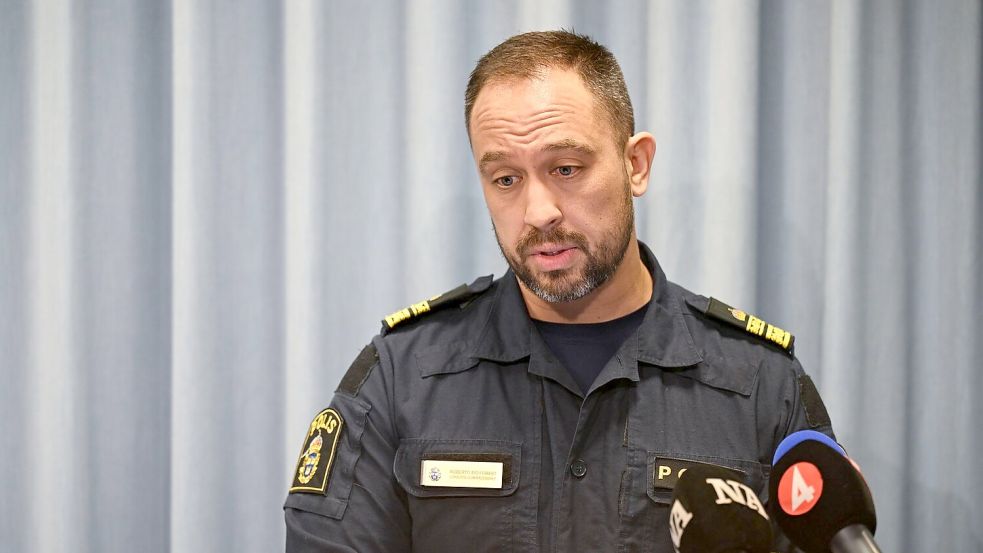 Roberto Eid Forest, Chef der örtlichen Polizei, informierte über die Tat. Foto: Pontus Lundahl/TT/TT News Agency/AP/dpa