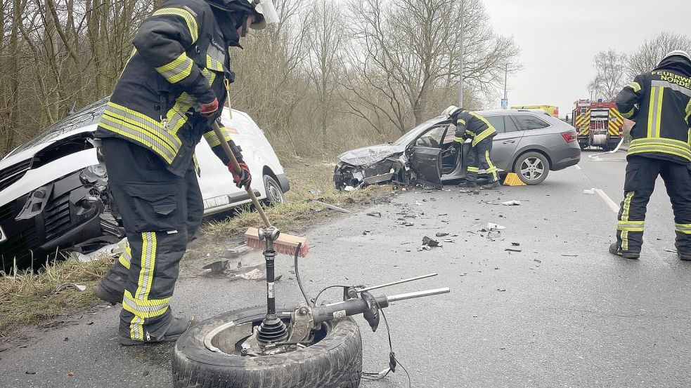 Der Unfall ereignete sich auf der Wurzeldeicher Straße. Foto: Feuerwehr