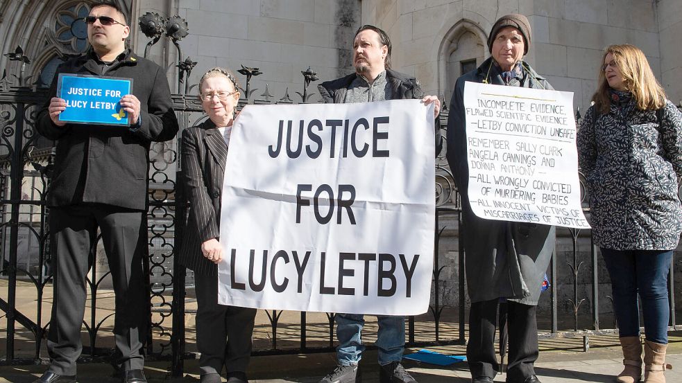 Schon im April 2024 gab es Proteste gegen die Verurteilung von Lucy Letby. Foto: IMAGO/Thomas Krych