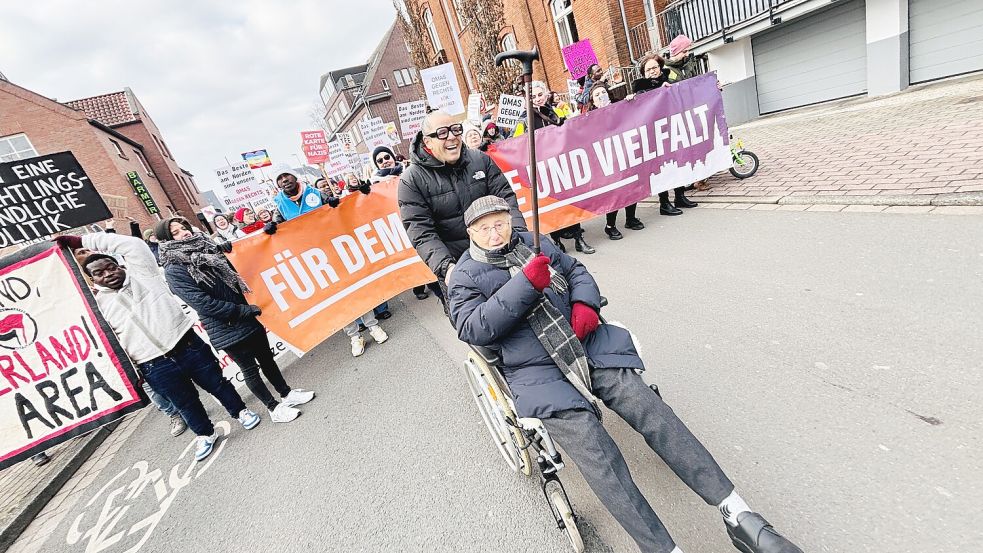 Auf der Demo in Leer war auch Albrecht Weinberg dabei. Foto: Ortgies