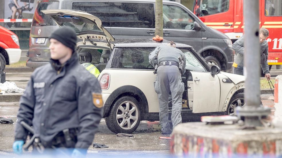 Laut Polizei wurden viele Menschen verletzt. Foto: Peter Kneffel/dpa