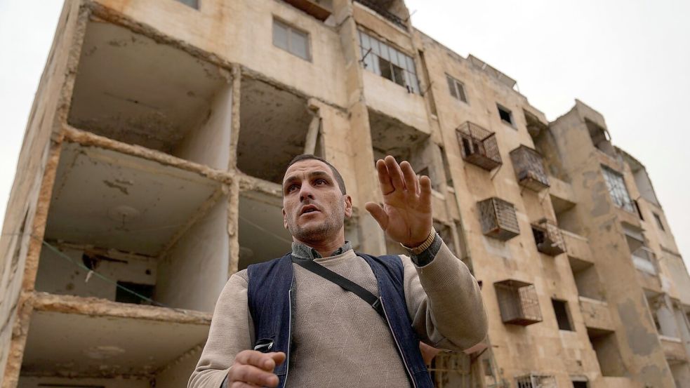 Die Syrien-Rückkehrer finden häufig zerstörte Häuser vor, wie hier im Stadtteil Masaken Hanano in Aleppo. (Archivbild) Foto: Khalil Hamra/AP/dpa