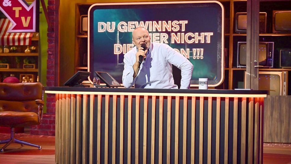 Stefan Raab hat in seiner Sendung „Du gewinnst hier nicht die Million bei Stefan Raab“ einen Song für Friedrich Merz vorgestellt. Foto: Julia Feldhagen/Raab Entertainment/RTL/dpa