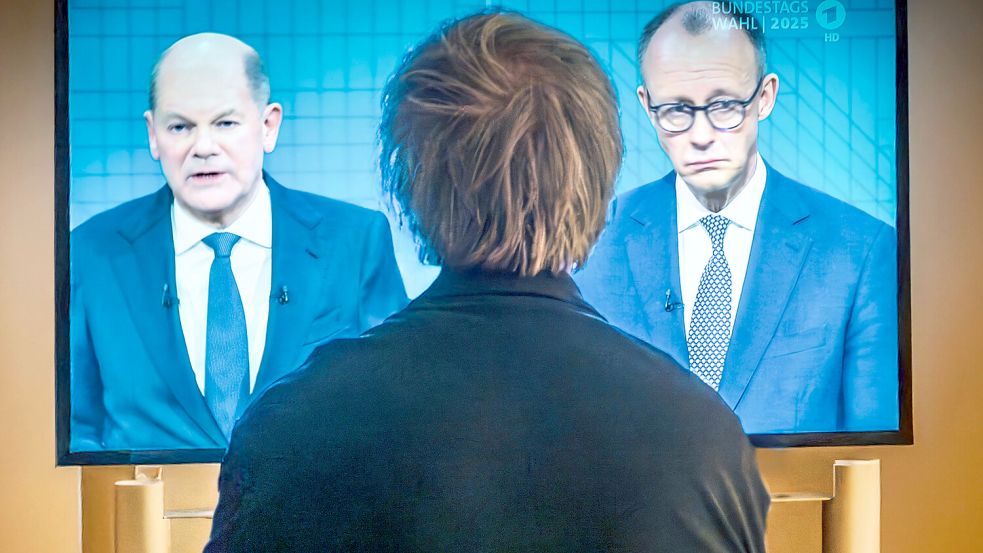 Gingen nach dem Asyl-Streit wieder fairer miteinander um: Olaf Scholz (SPD) und Friedrich Merz (CDU), hier beim „Kanzlerduell“ in der vergangenen Woche. Foto: IMAGO/Wolfgang Maria Weber