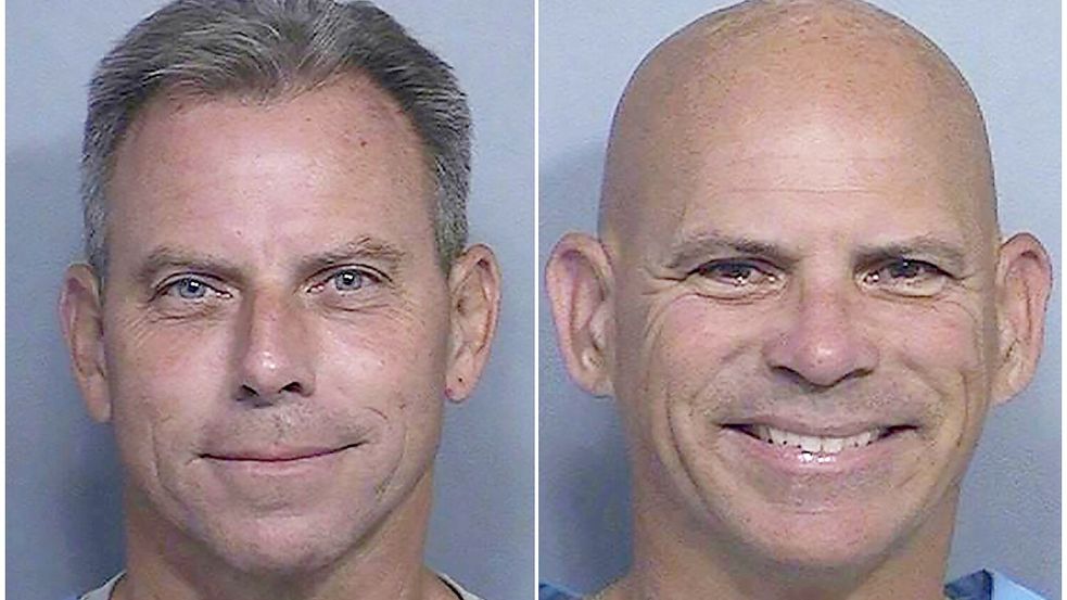 Erik Menendez (l) und sein Bruder Lyle Menendez wurden zu lebenslanger Haft verurteilt. Foto: Uncredited/California Dept. of Corrections via AP/dpa