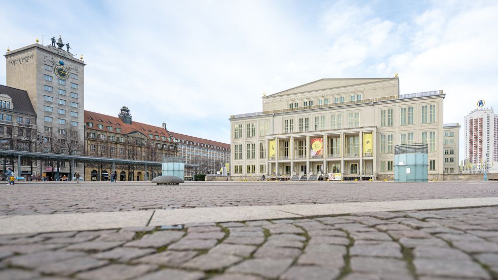 In der Leipziger Oper hat ein 83-jähriger Mann den Hitlergruß gezeigt. Foto: dpa/Hendrik Schmidt