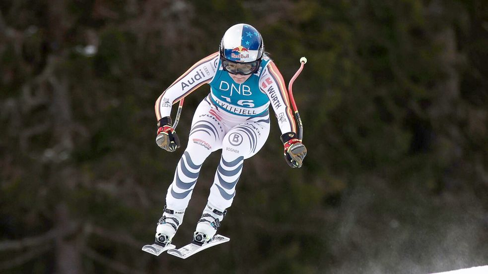 Knappe Sache: Emma Aicher lag letztlich 0,03 Sekunden vor der US-Amerikanerin Lauren Macuga. Foto: Gabriele Facciotti/AP/dpa