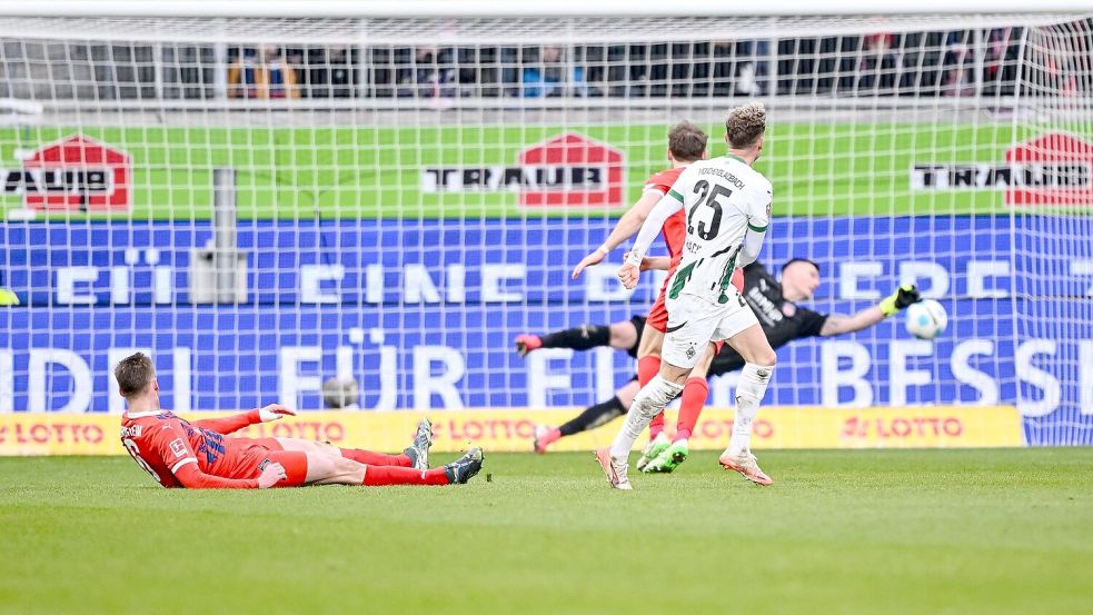 Heidenheim verliert deutlich gegen Gladbach. Foto: Harry Langer/dpa