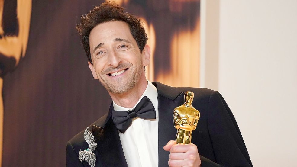 Adrien Brody wurde zum zweiten Mal als bester Hauptdarsteller mit einem Oscar ausgezeichnet. Foto: Jordan Strauss/Invision/AP/dpa