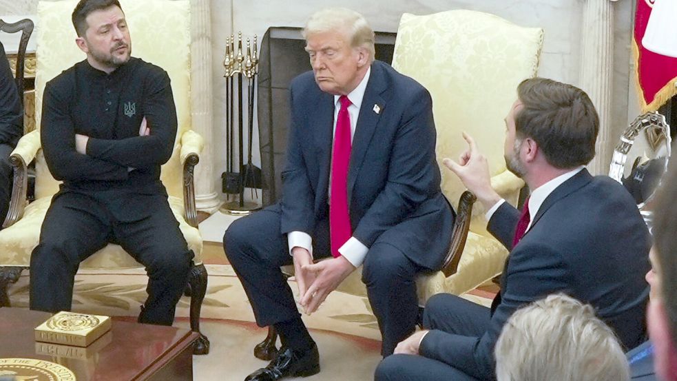 Bei dem Treffen zwischen Trump und Selenskyj lief für den Ukrainer alles schief. (Archivbild) Foto: Mystyslav Chernov/AP/dpa