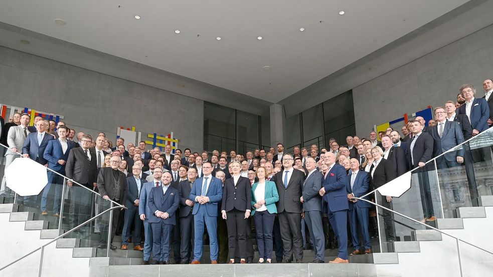 Nur wenige Frauen vertreten: Die AfD-Fraktion hat im neuen Bundestag den mit Abstand geringsten Anteil an weiblichen Abgeordneten. (Archivbild) Foto: Elisa Schu/dpa