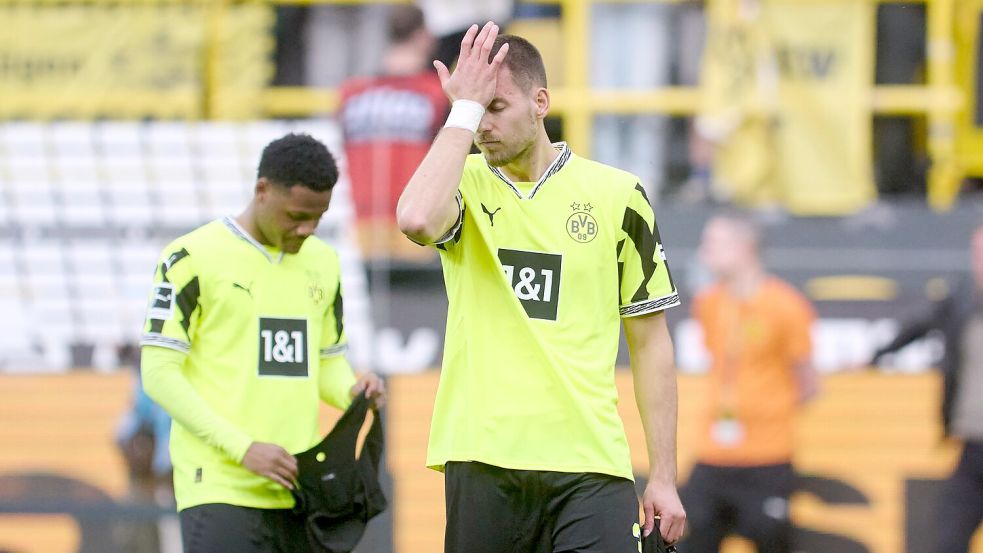 Abwehrspieler Waldemar Anton steckt mit dem BVB in der Krise. Foto: Bernd Thissen/dpa