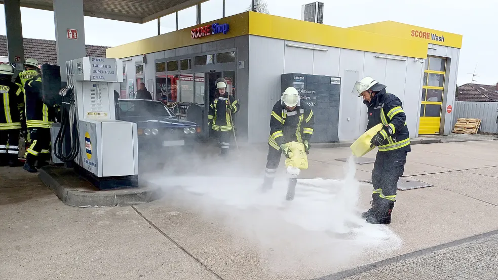 Die Feuerwehr stelle den Brandschutz sicher. Foto: Feuerwehr