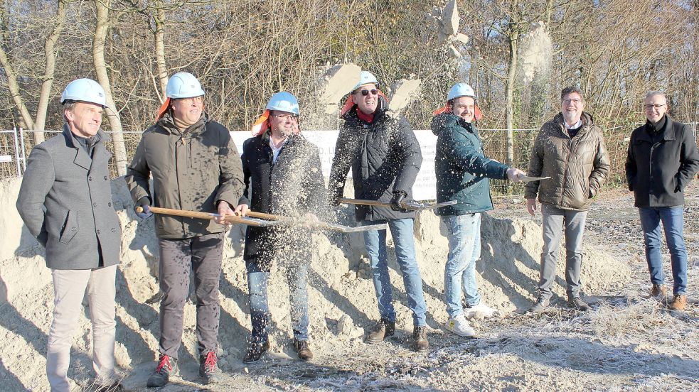 Neues E-Center In Marienhafe: Sandwirbel Zum Bau-Auftakt ...