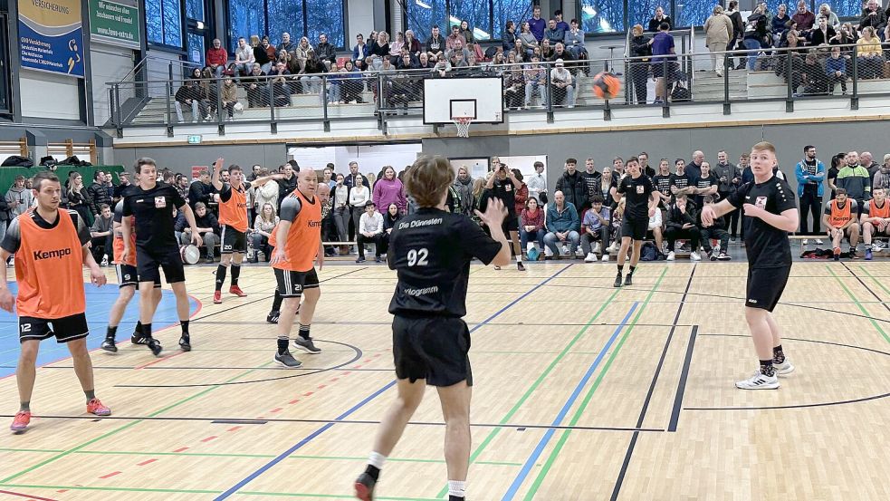 Handball Für Jedermann: Auftakt Zum Neuen Brookmerland-Turnier ...