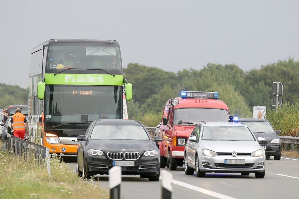 Mehrere Verletzte Nach Busunfall Auf A28 - Ostfriesische Nachrichten